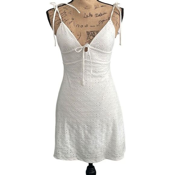 NWT Divided White Tie Spaghetti Strap Eyelet Sundress - Picture 1 of 7